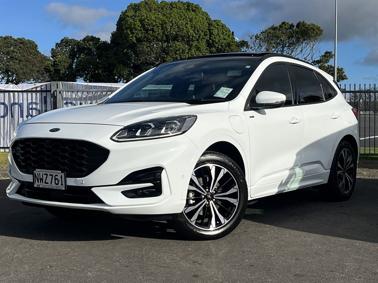 Vehicle image 1