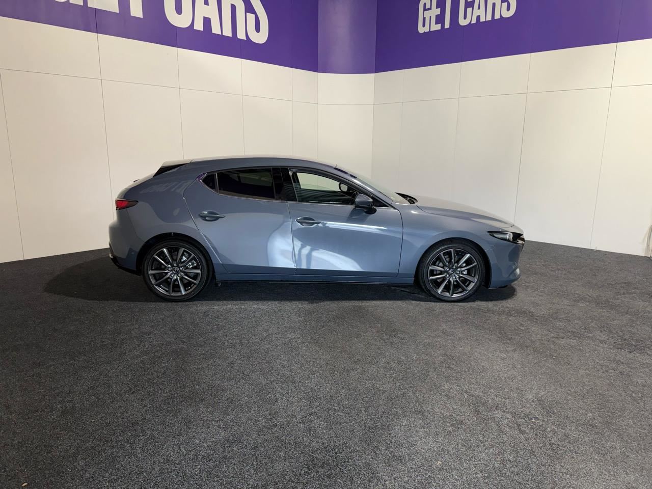 Vehicle image 3
