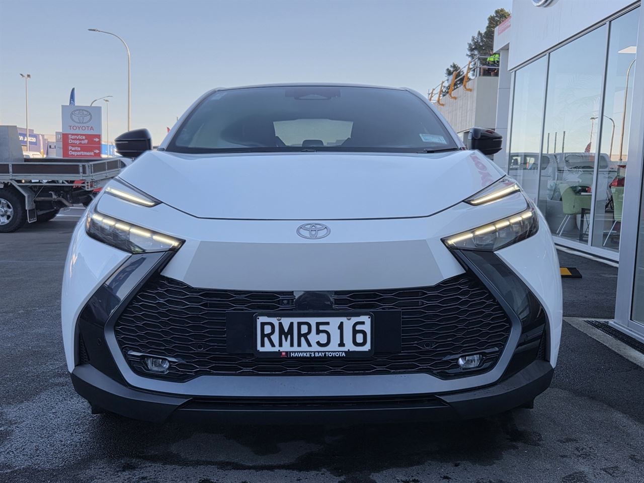 Vehicle image 4
