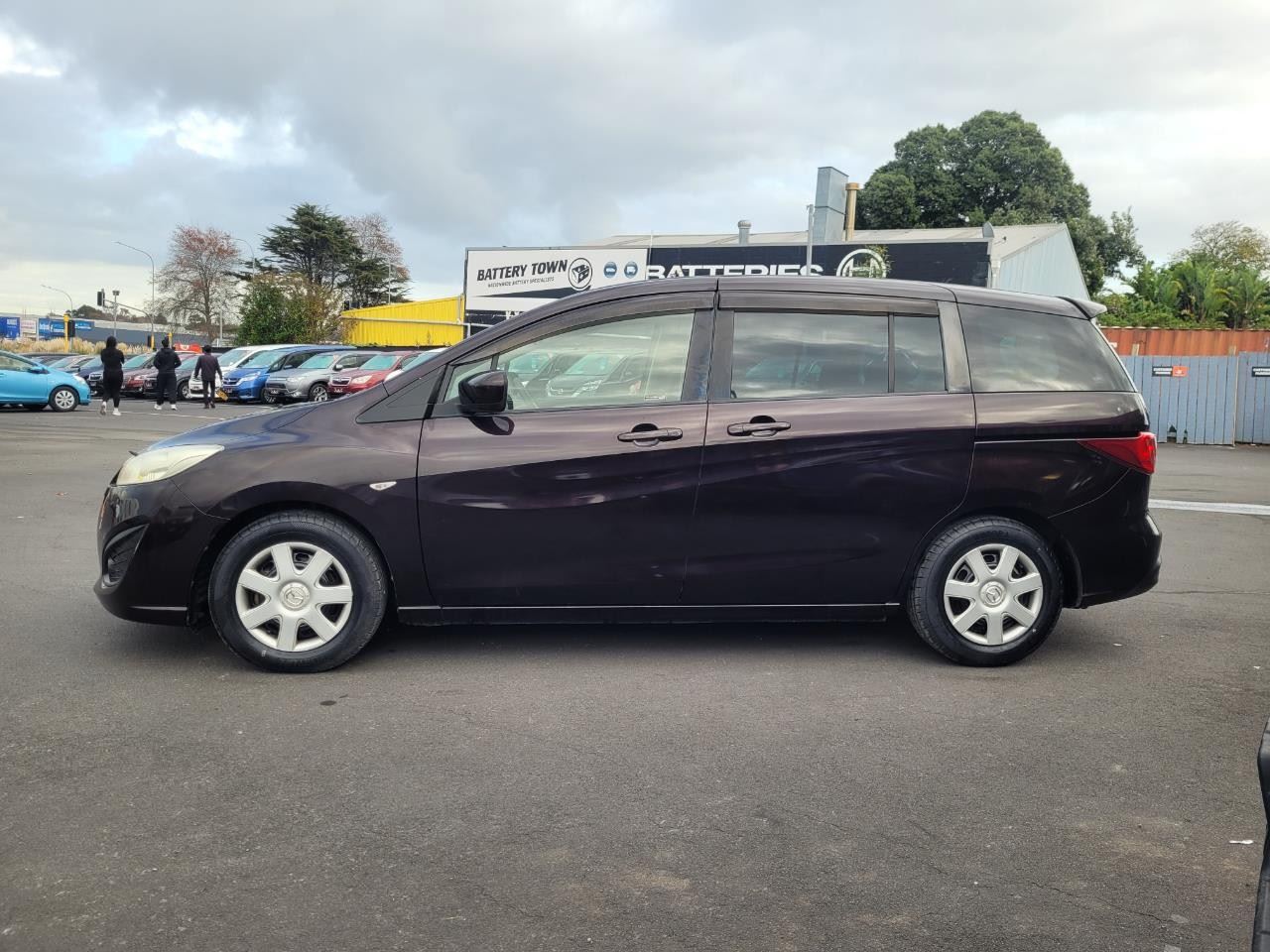 Vehicle image 5