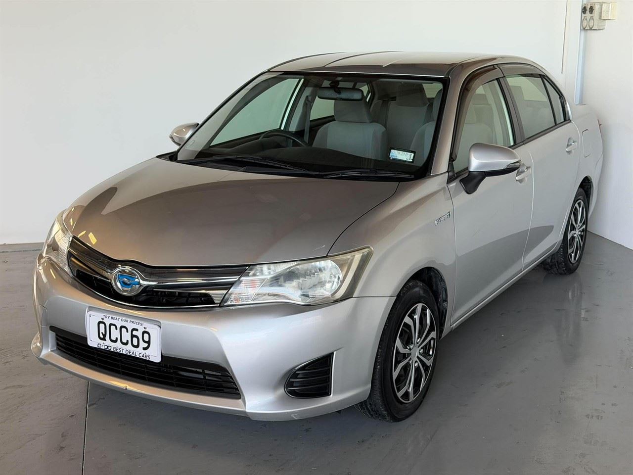 Vehicle image 3