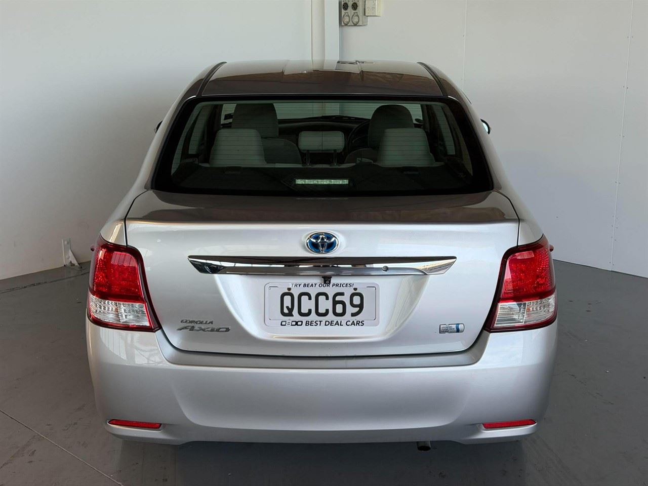 Vehicle image 5