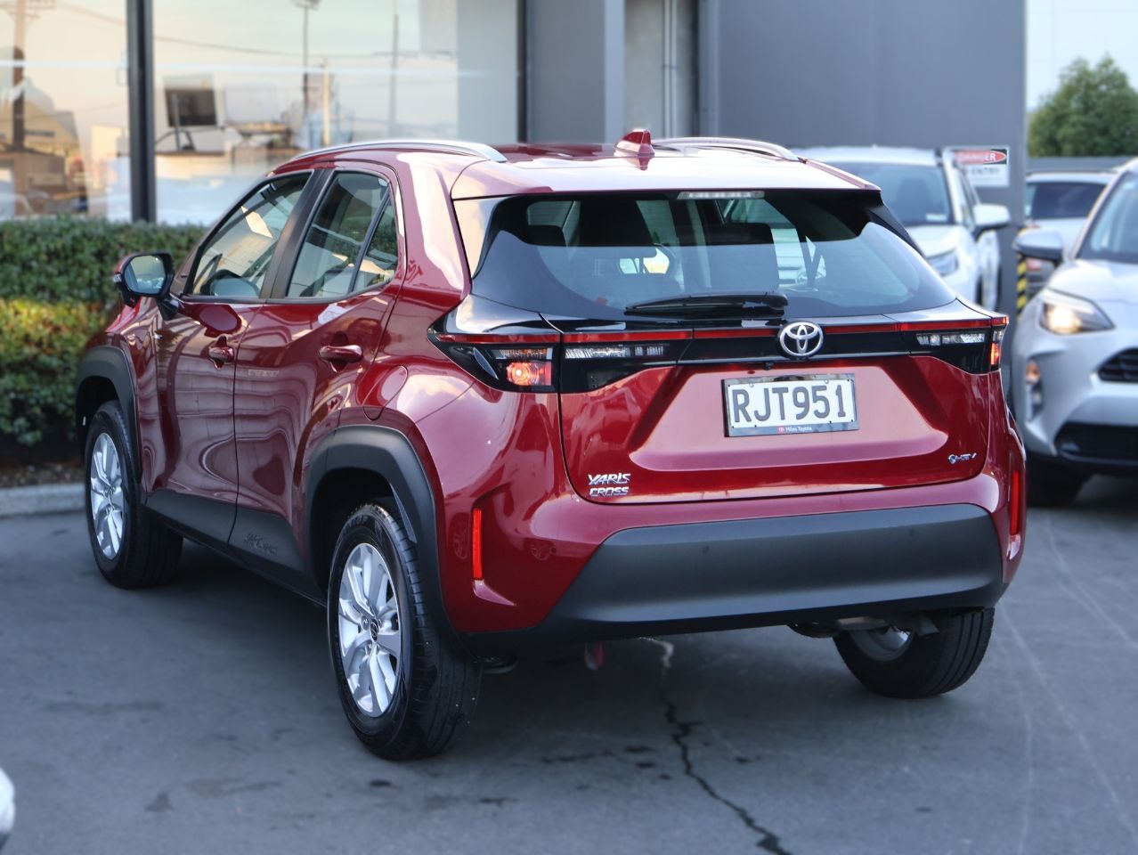 Vehicle image 5