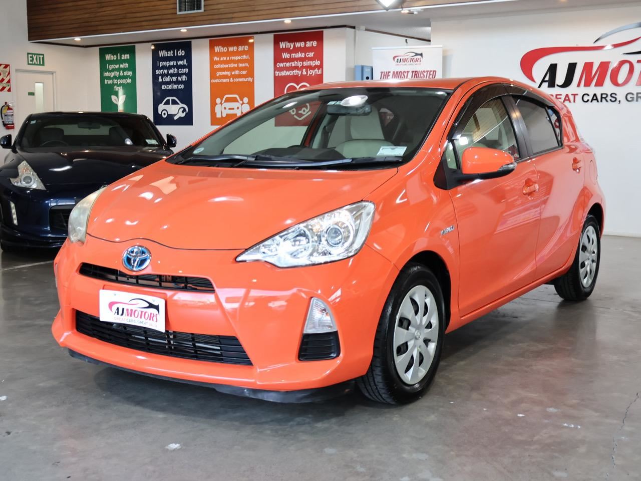 Vehicle image 3