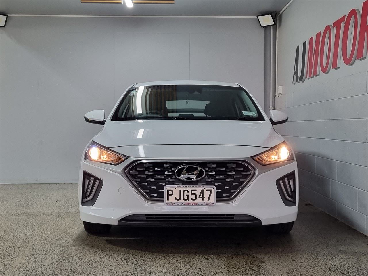Vehicle image 2