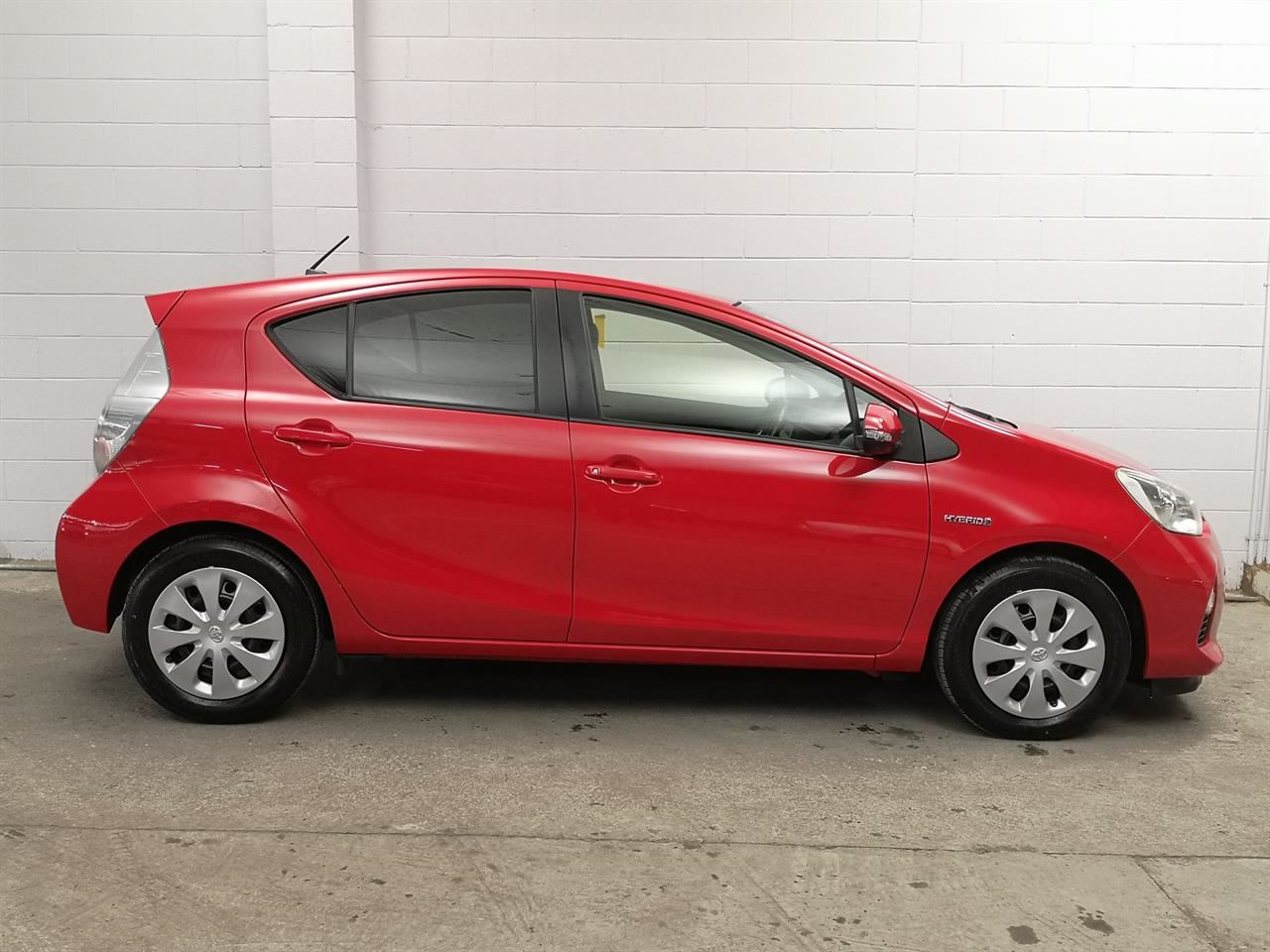 Vehicle image 3