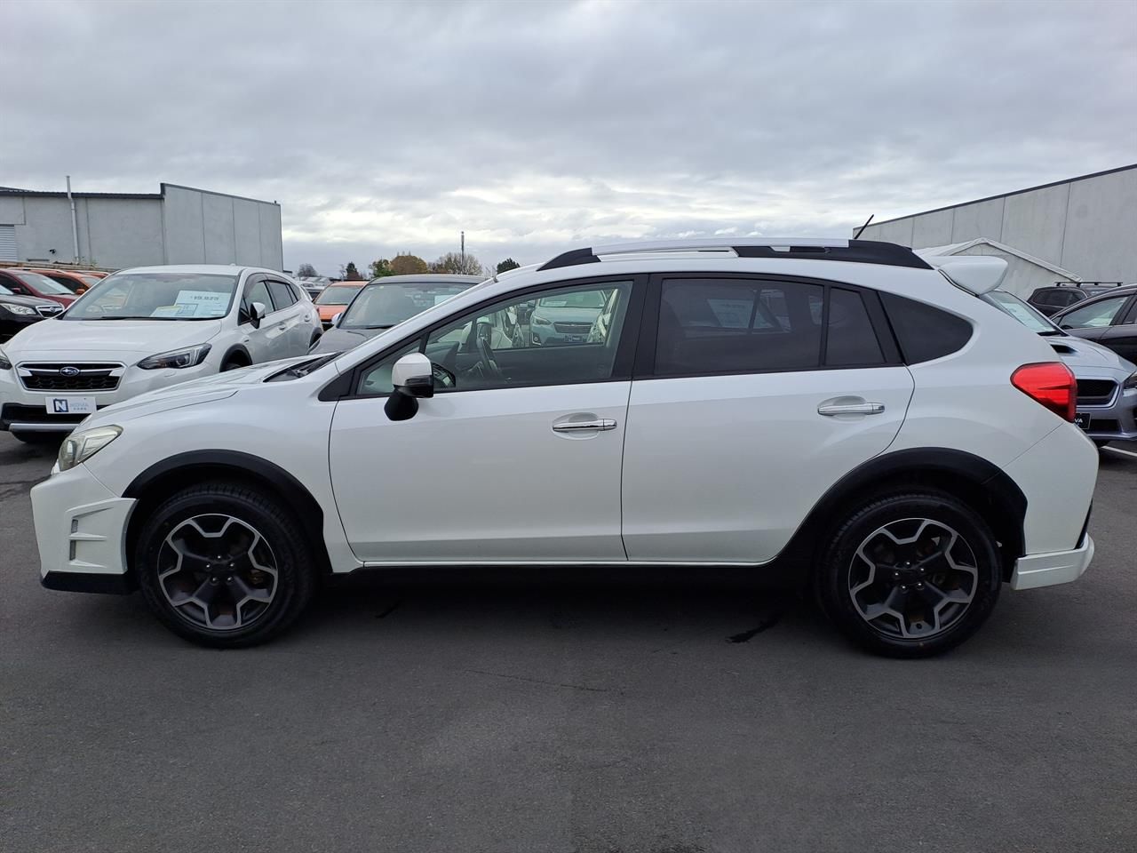 Vehicle image 4