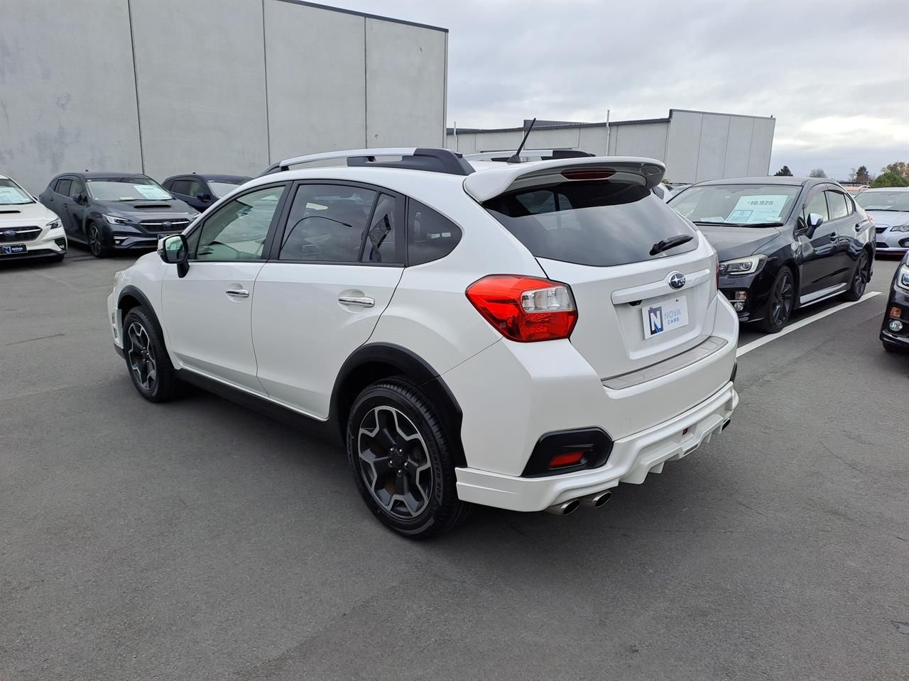 Vehicle image 5