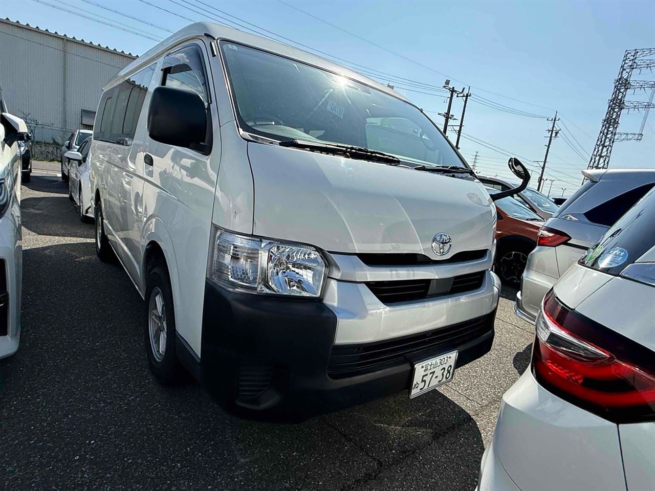 Vehicle image 4