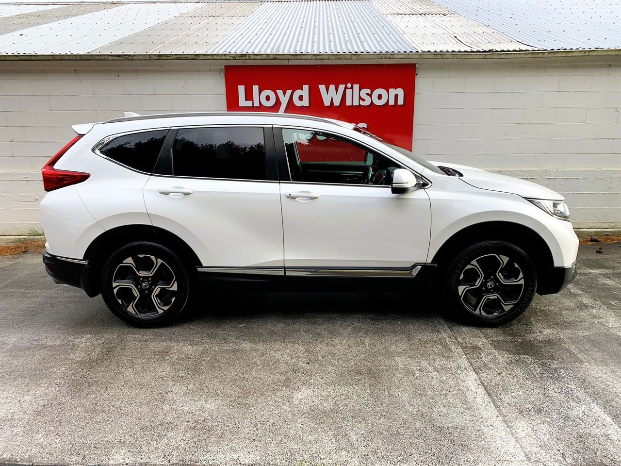 Vehicle image 3