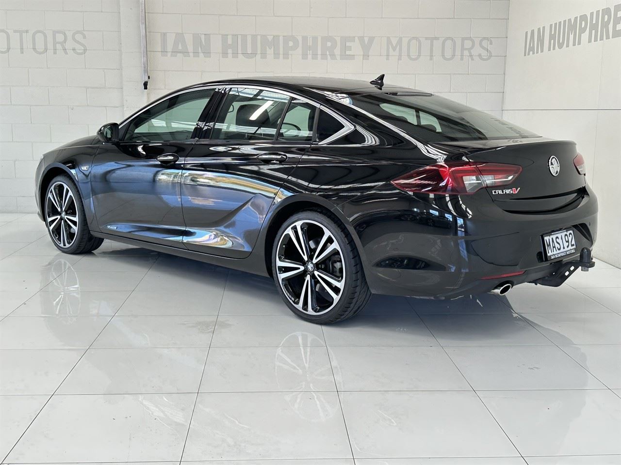 Vehicle image 4