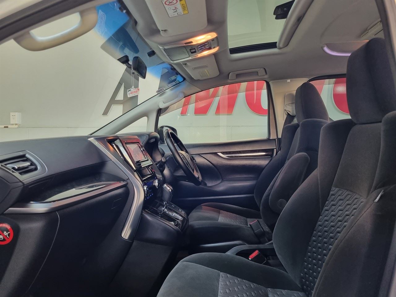 Vehicle image 3