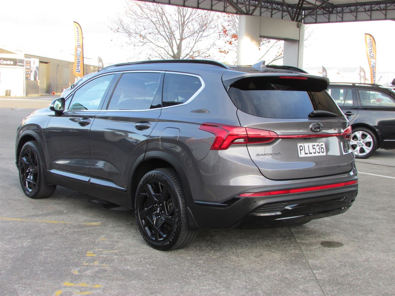 Vehicle image 5