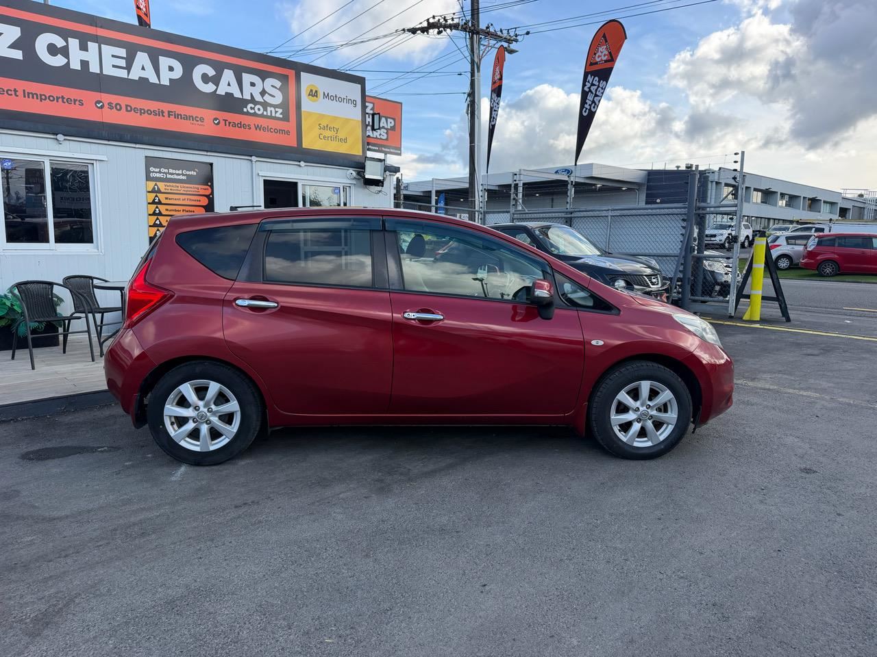 Vehicle image 5