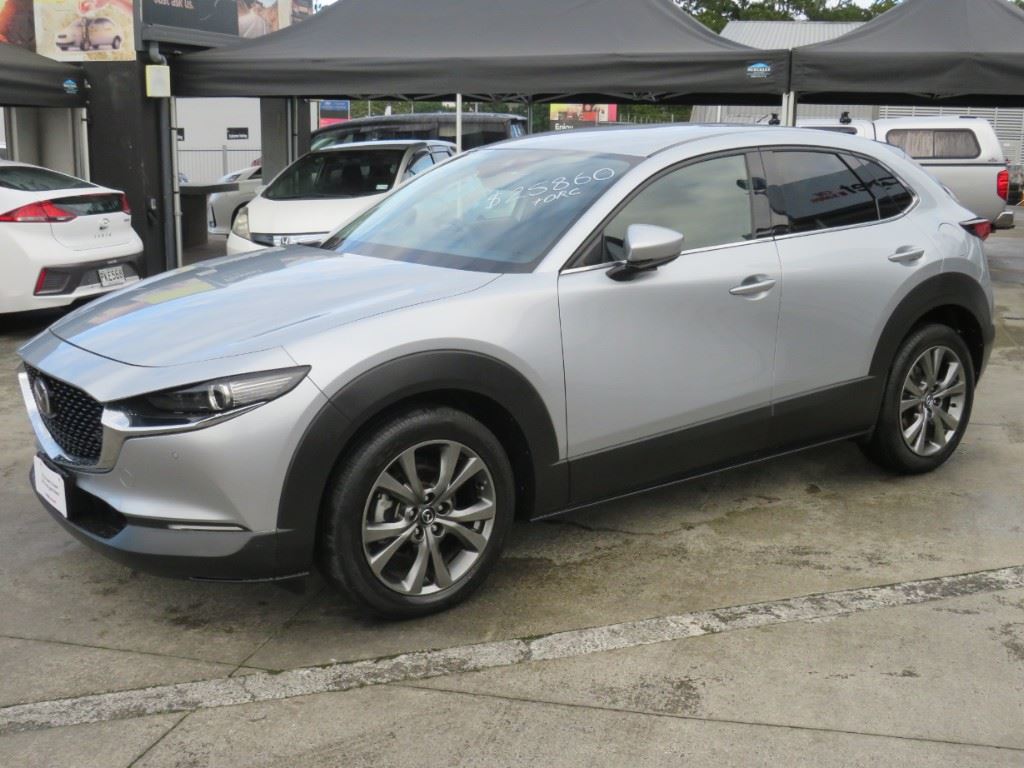 Vehicle image 3