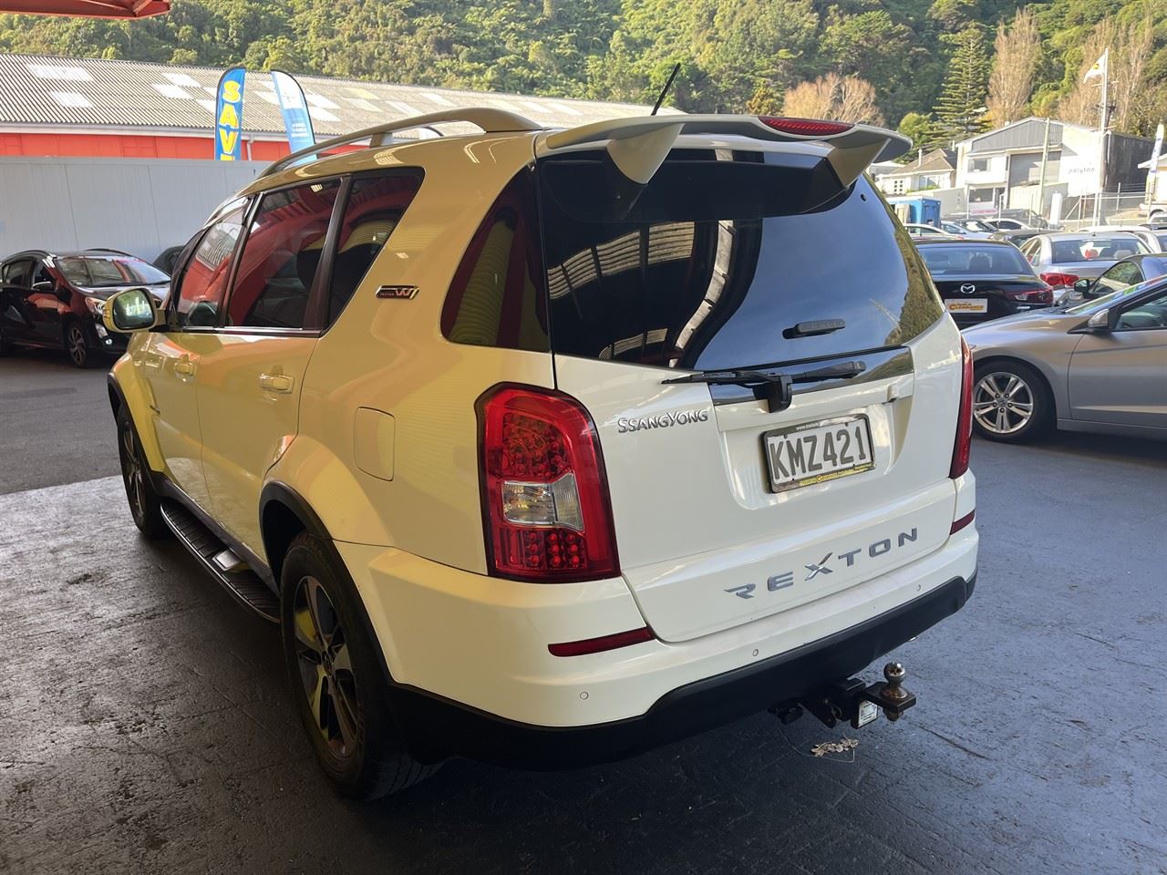 Vehicle image 4