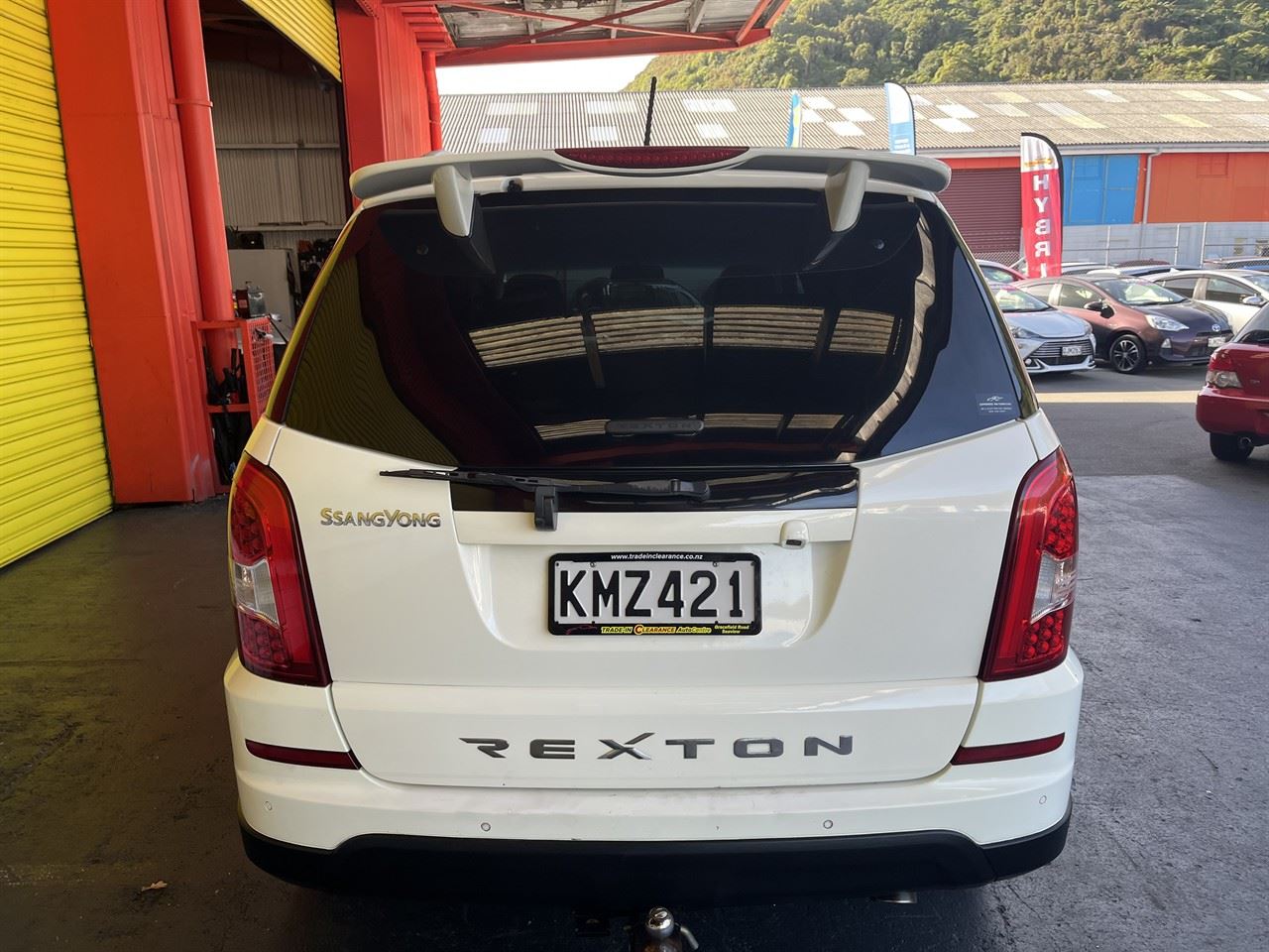 Vehicle image 5