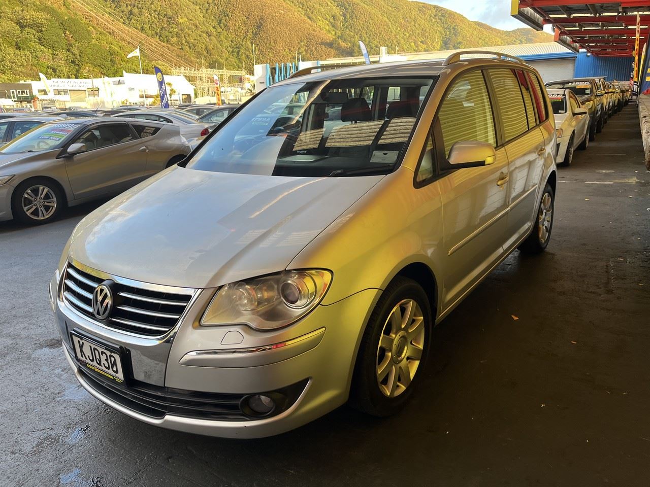 Vehicle image 3