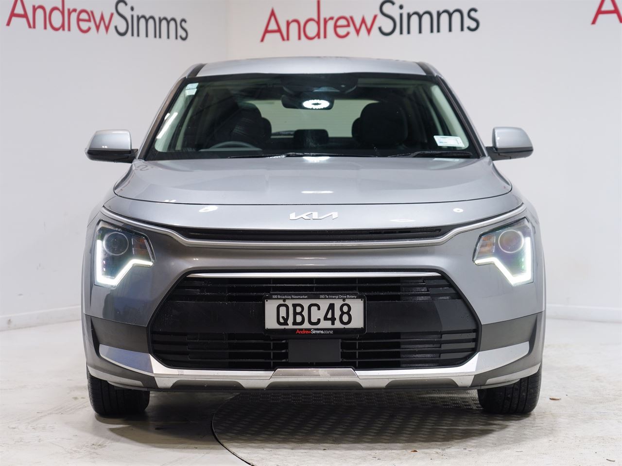 Vehicle image 4