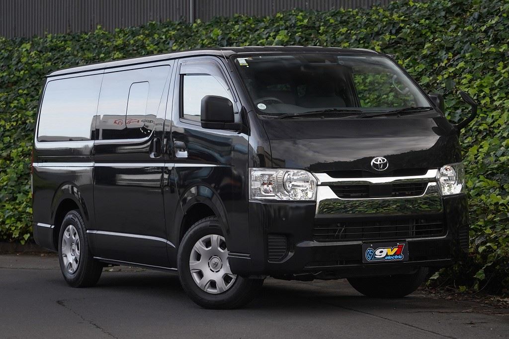 Vehicle image 5