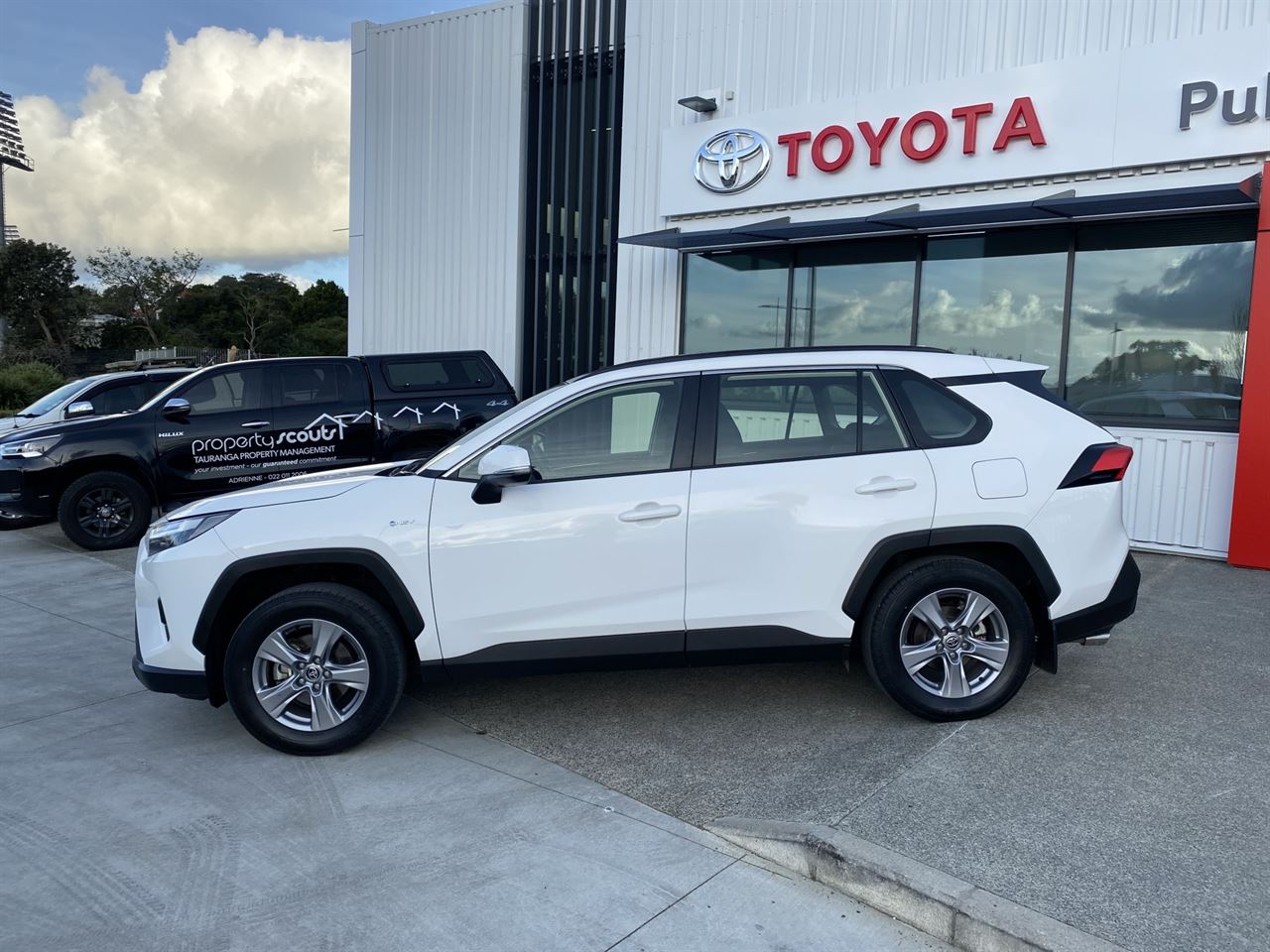 Vehicle image 2