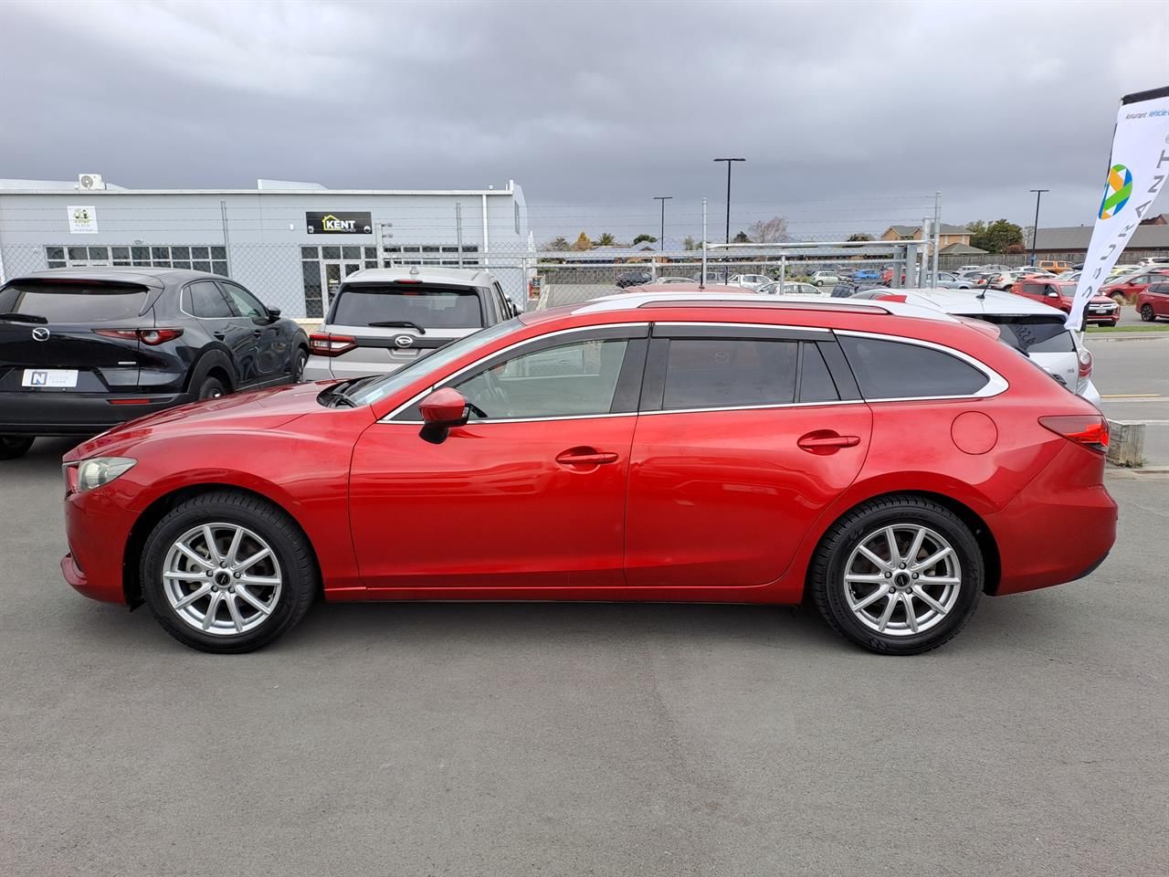 Vehicle image 4