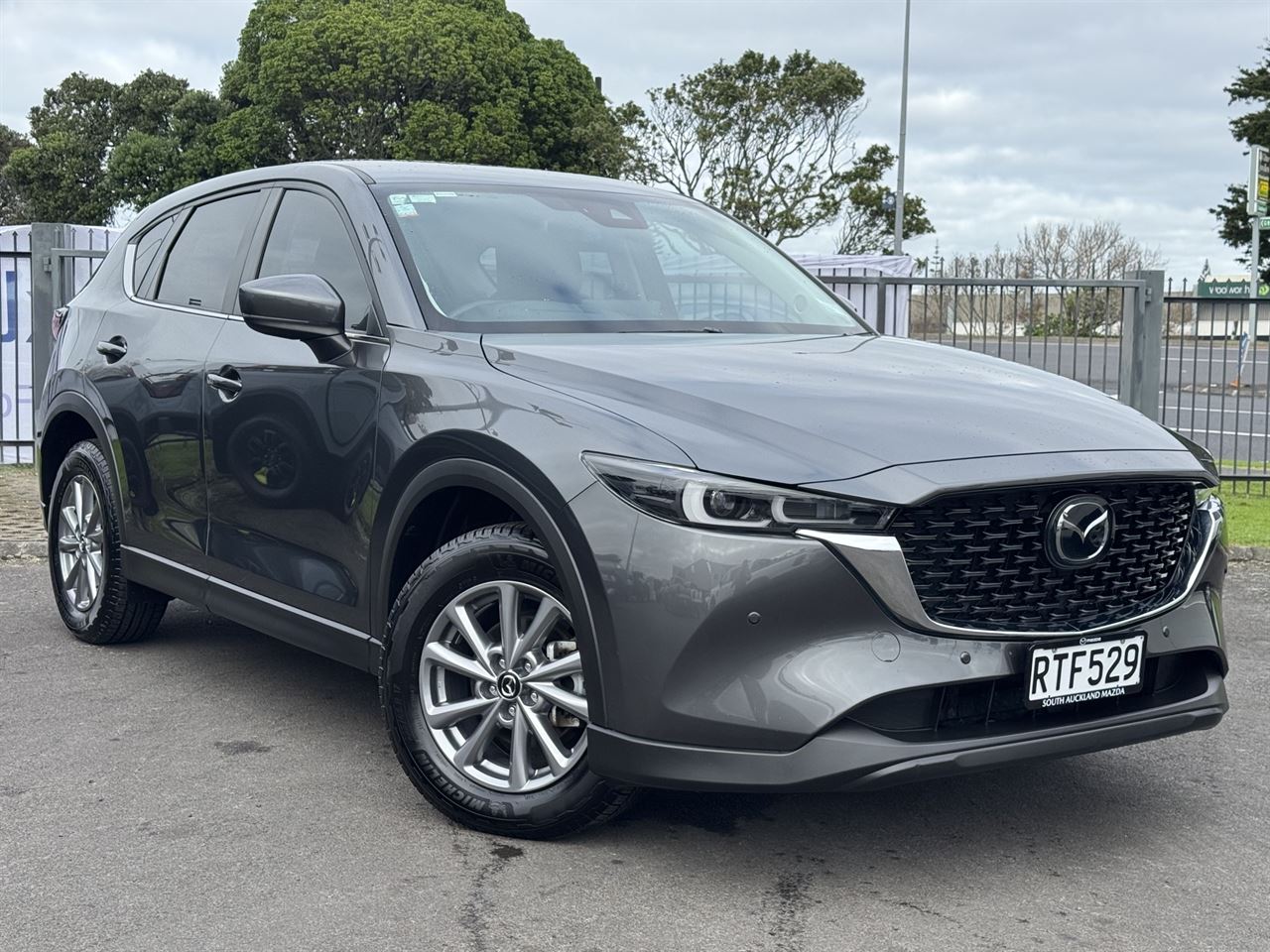 Vehicle image 3