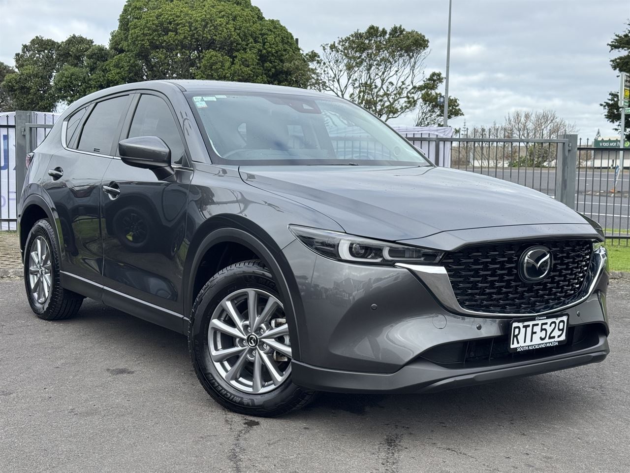 Vehicle image 3