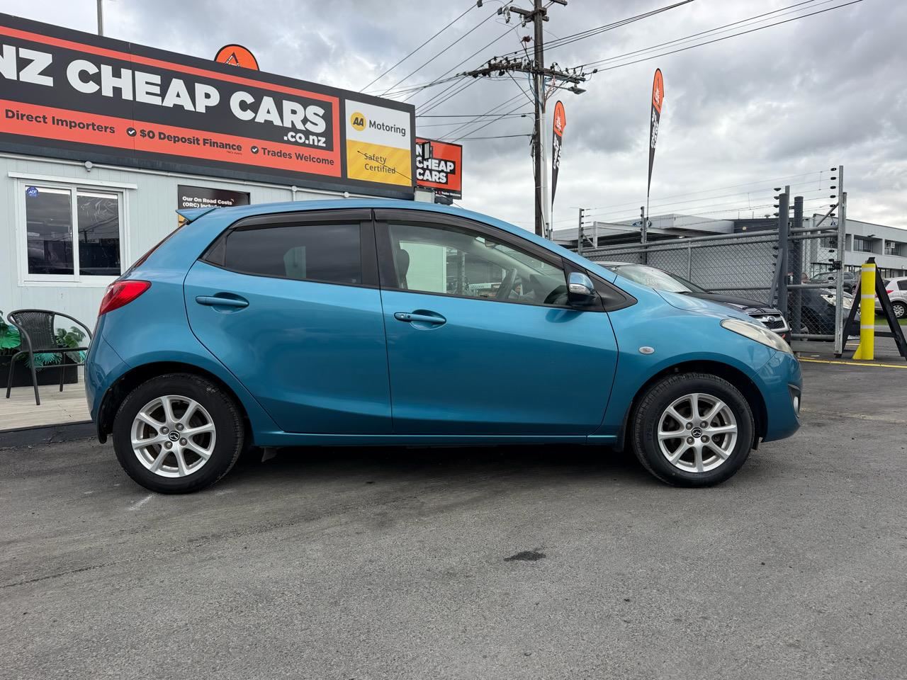Vehicle image 5