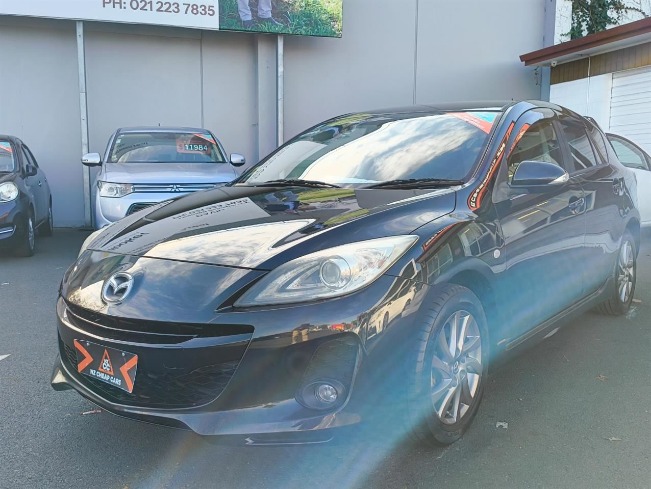 Vehicle image 3