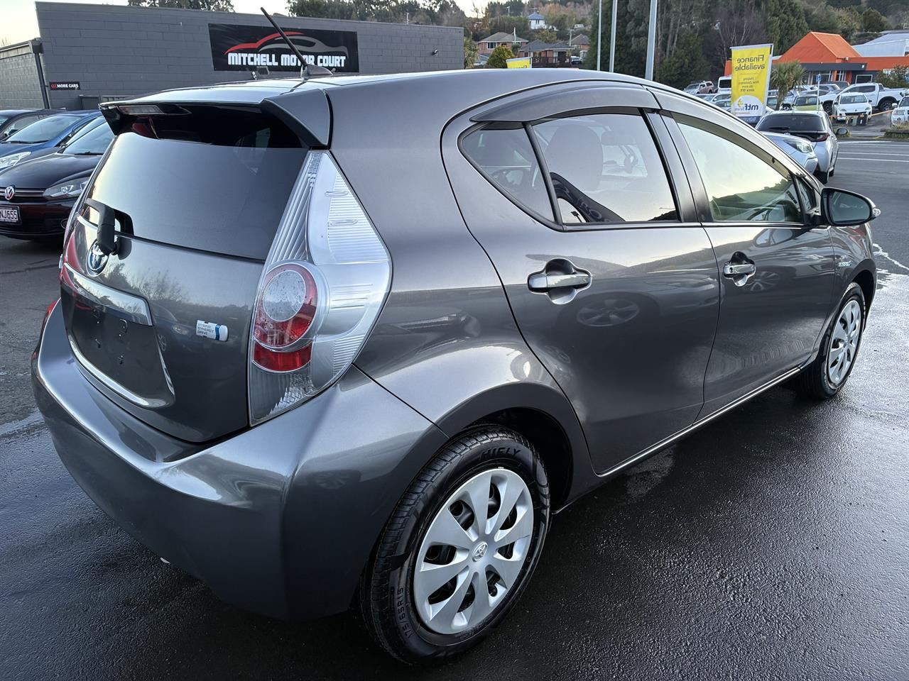 Vehicle image 3