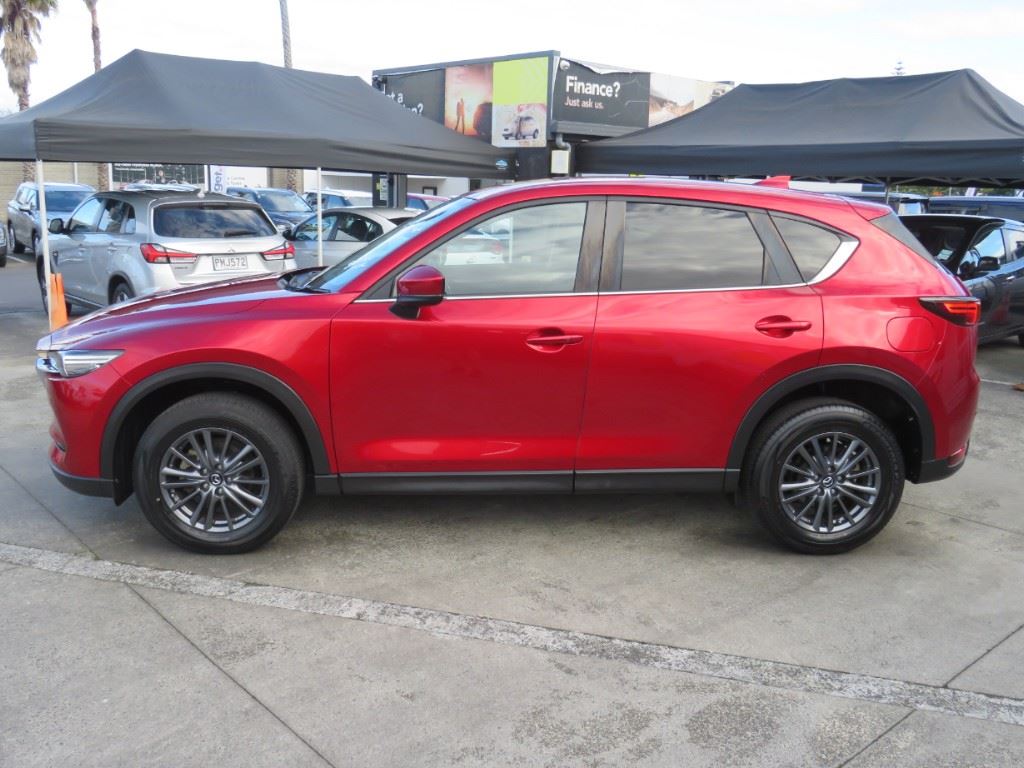 Vehicle image 5