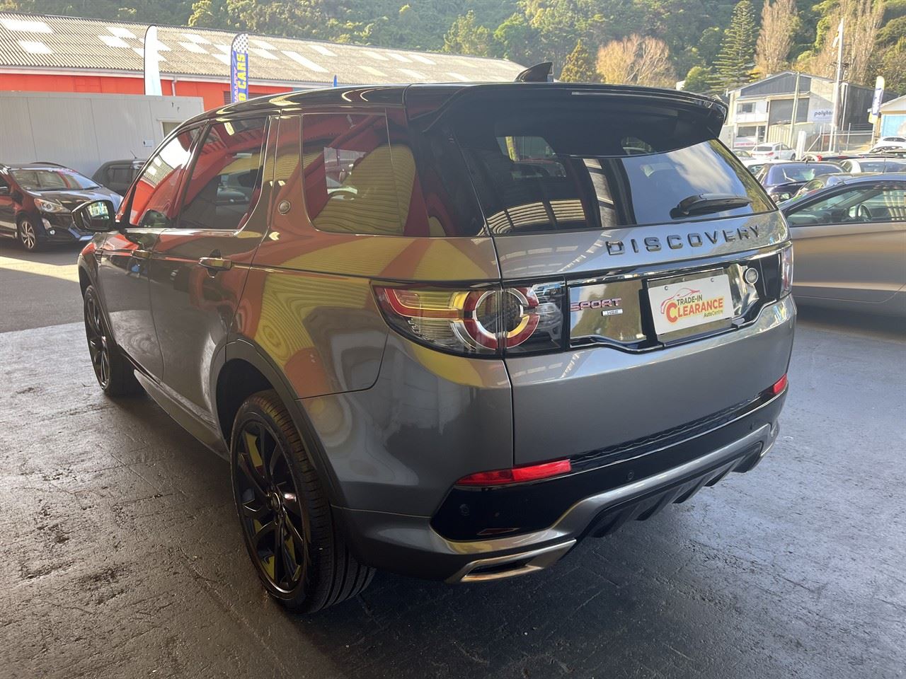 Vehicle image 4