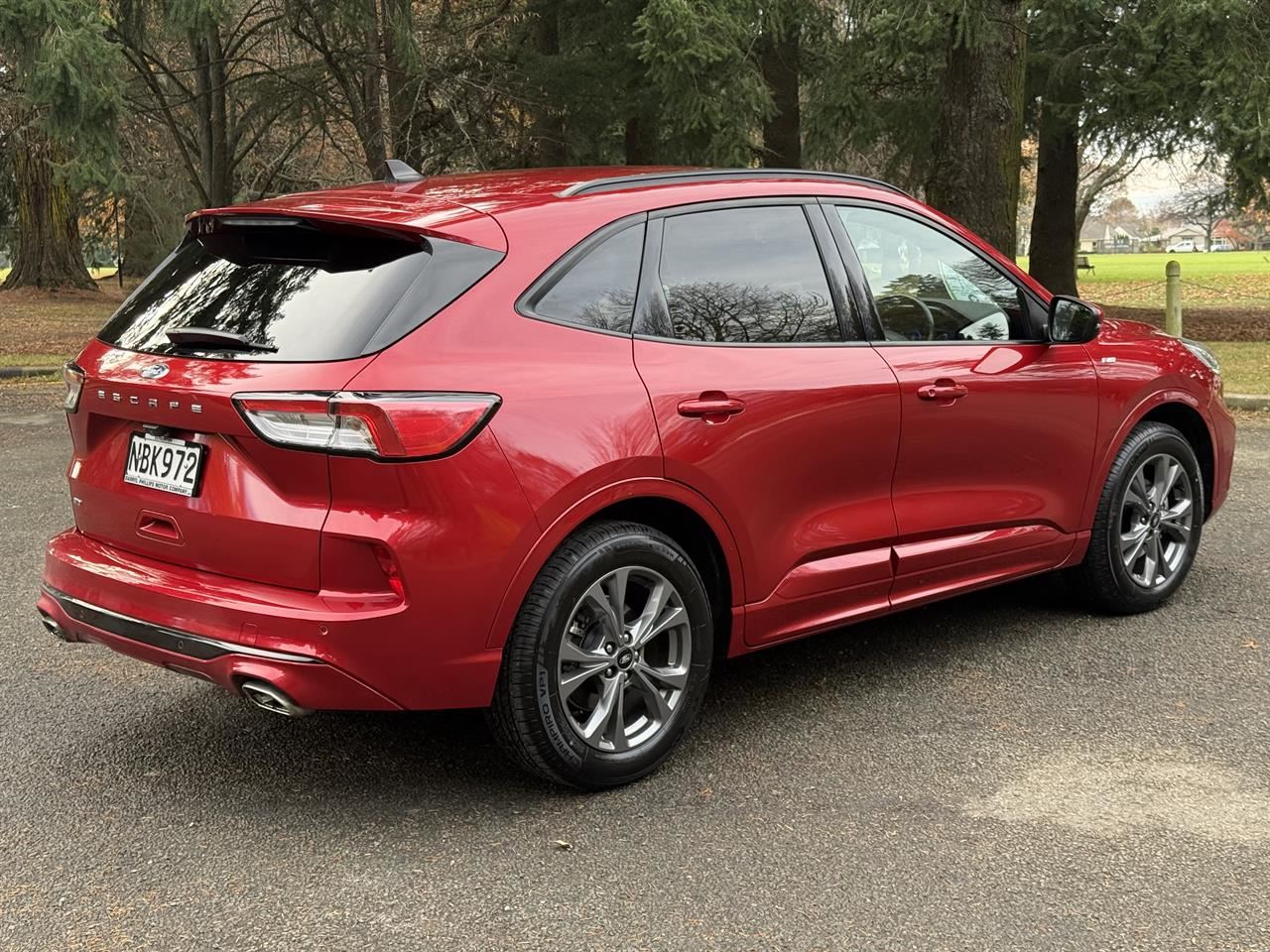 Vehicle image 5