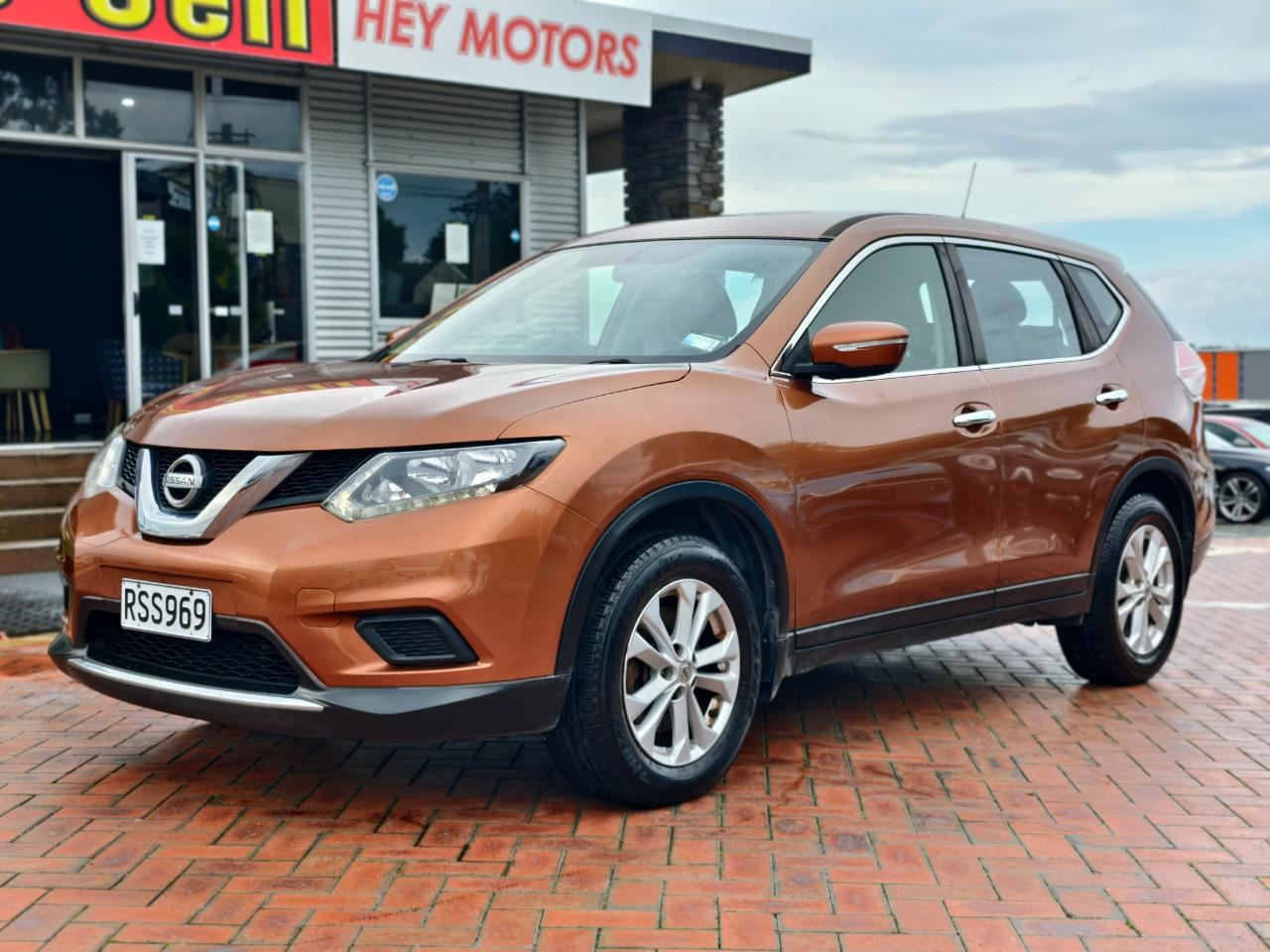 Vehicle image 3