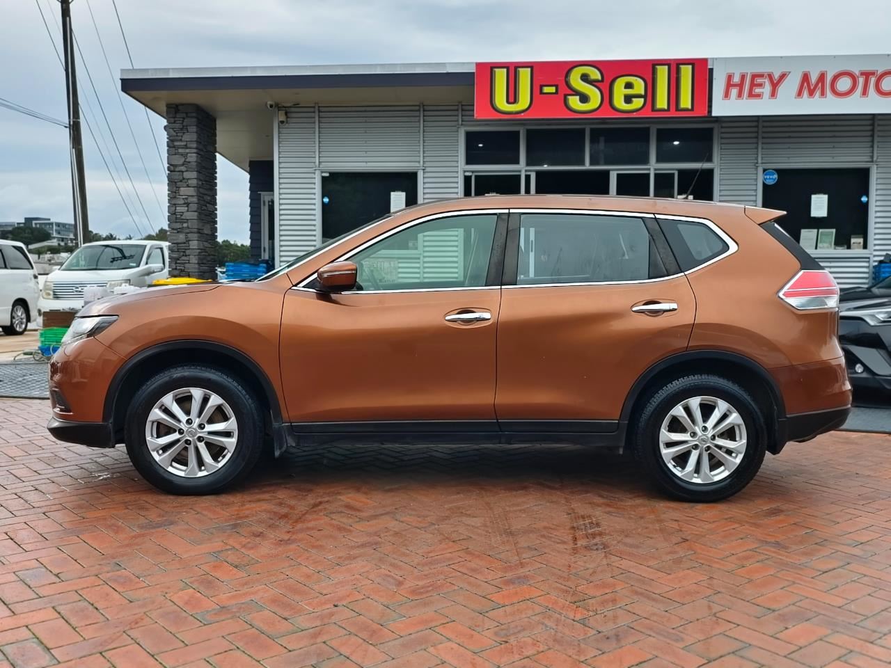 Vehicle image 4