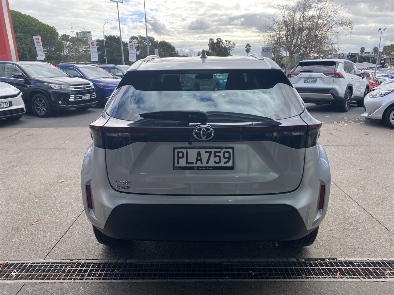 Vehicle image 3
