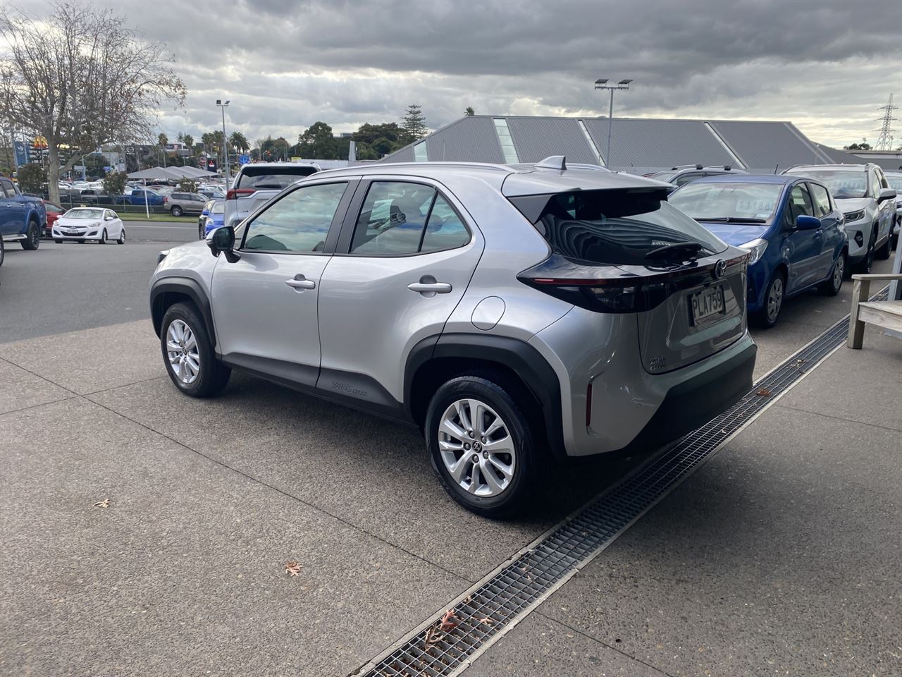 Vehicle image 5