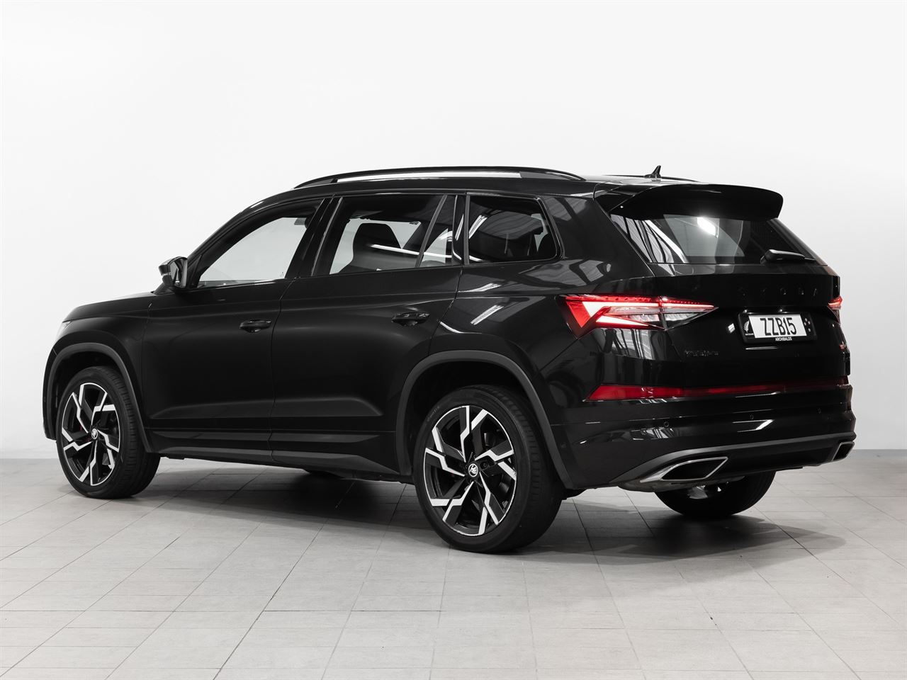 Vehicle image 3