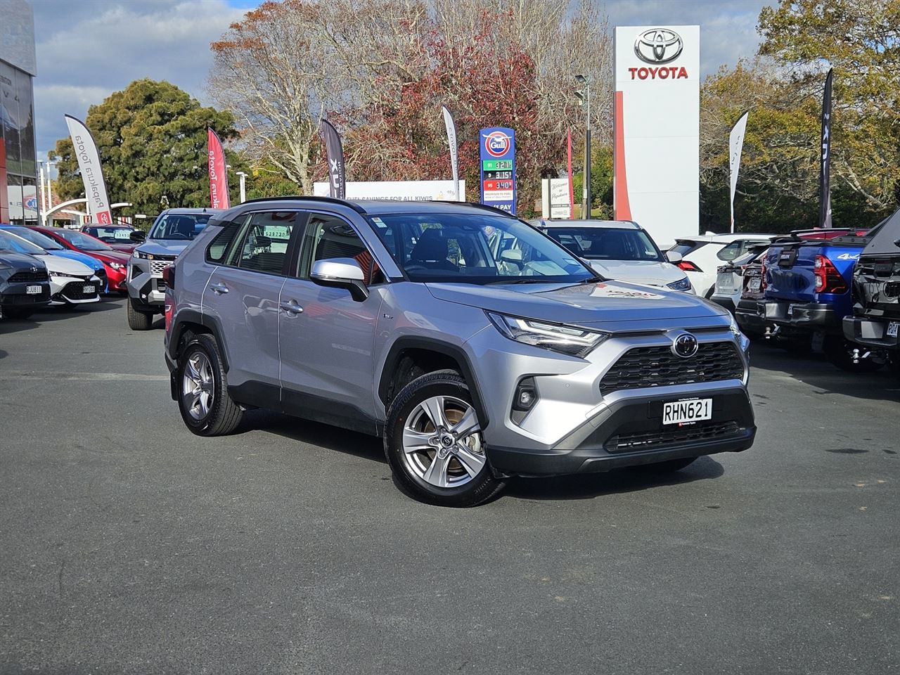 Vehicle image 5