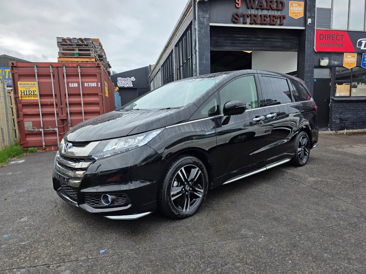 Vehicle image 4