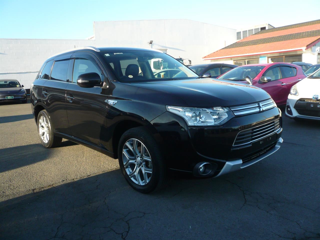 Vehicle image 3