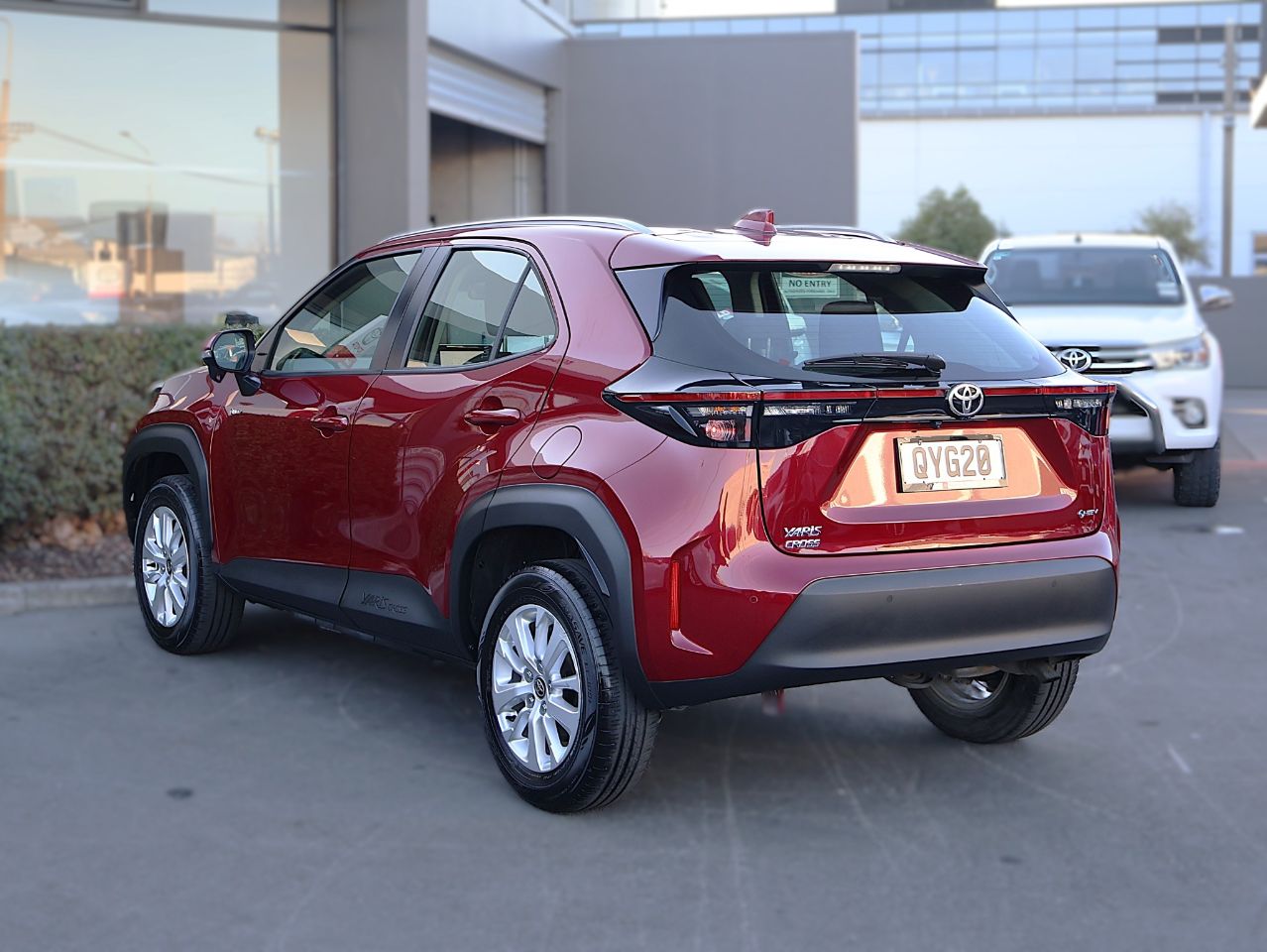 Vehicle image 4