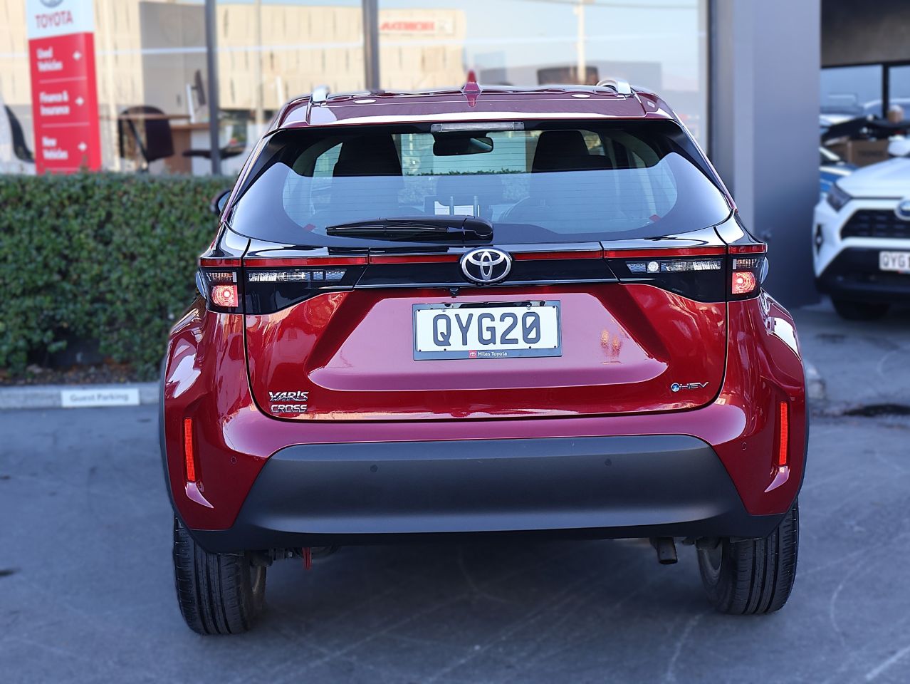 Vehicle image 5
