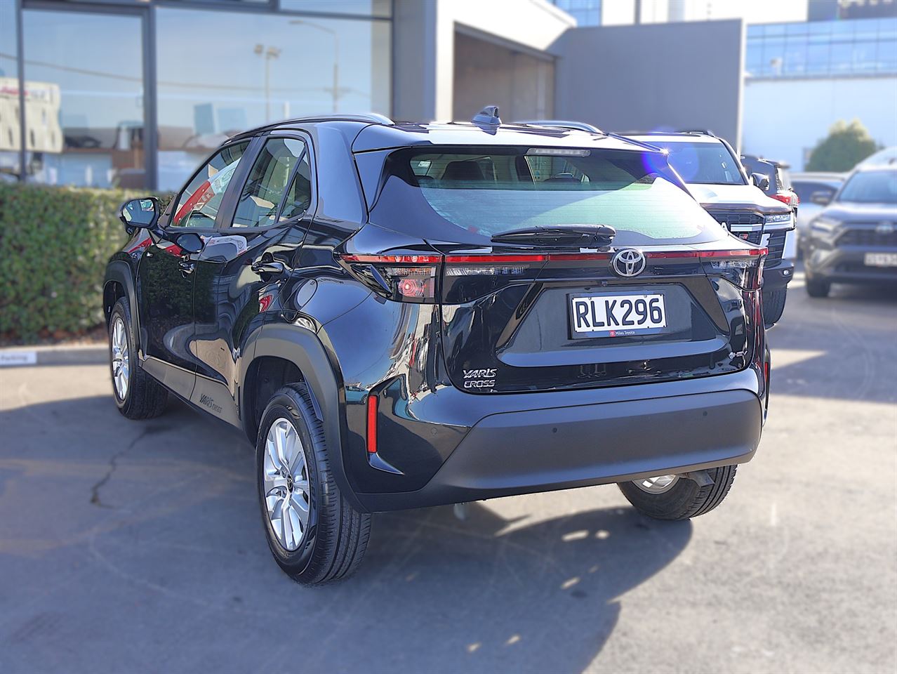 Vehicle image 5