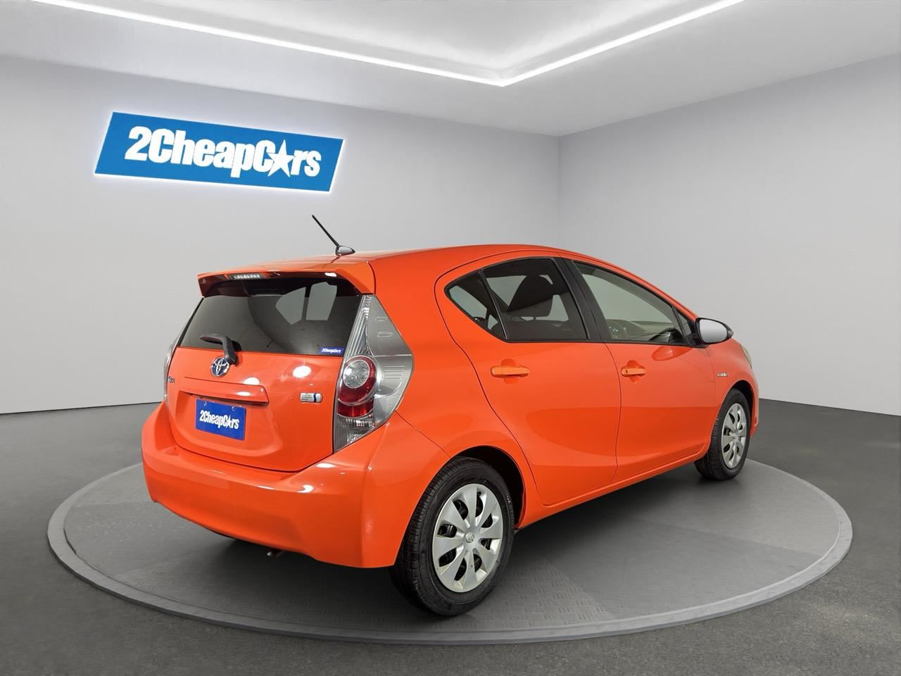 Vehicle image 5