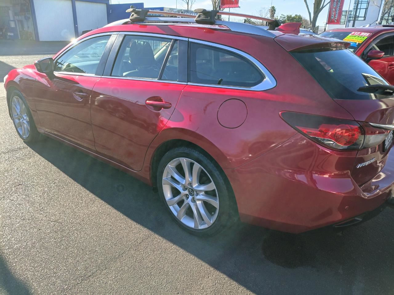 Vehicle image 4
