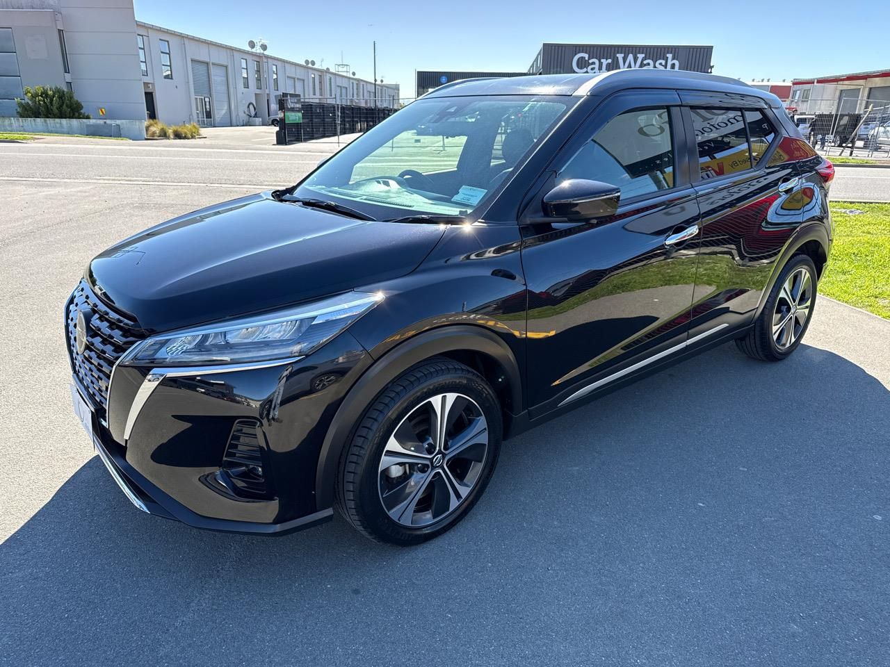 Vehicle image 4