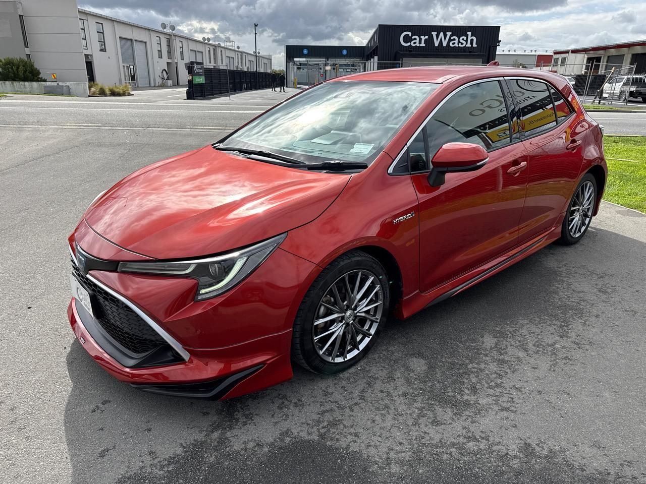 Vehicle image 4