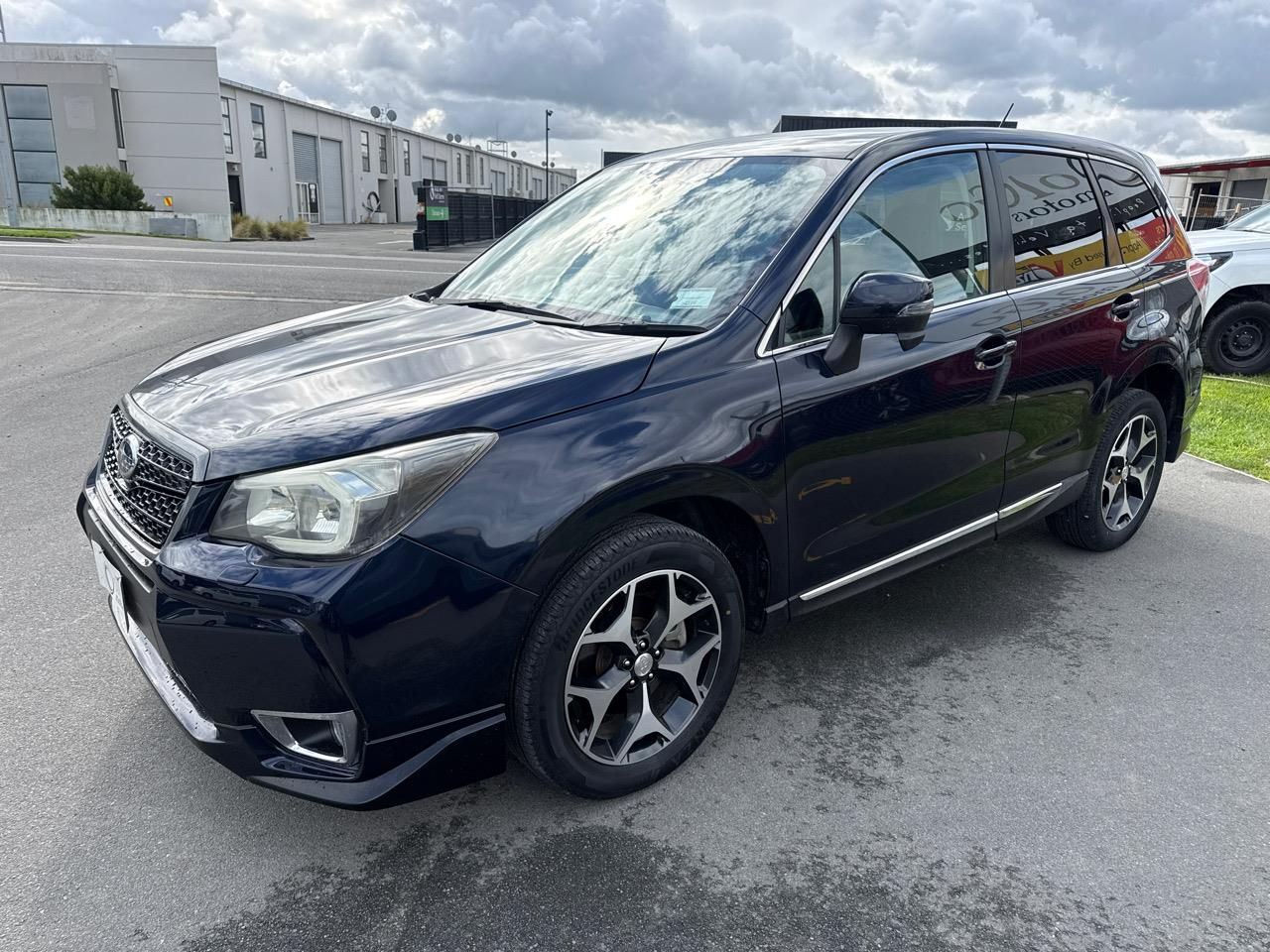 Vehicle image 4